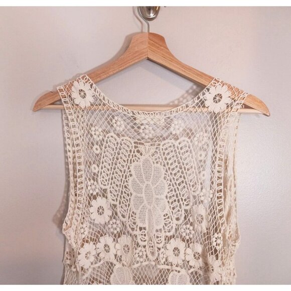 Altar'd State Crochet Floral Boho Hippie Cream Open Vest Women's Size XS - Picture 4 of 6